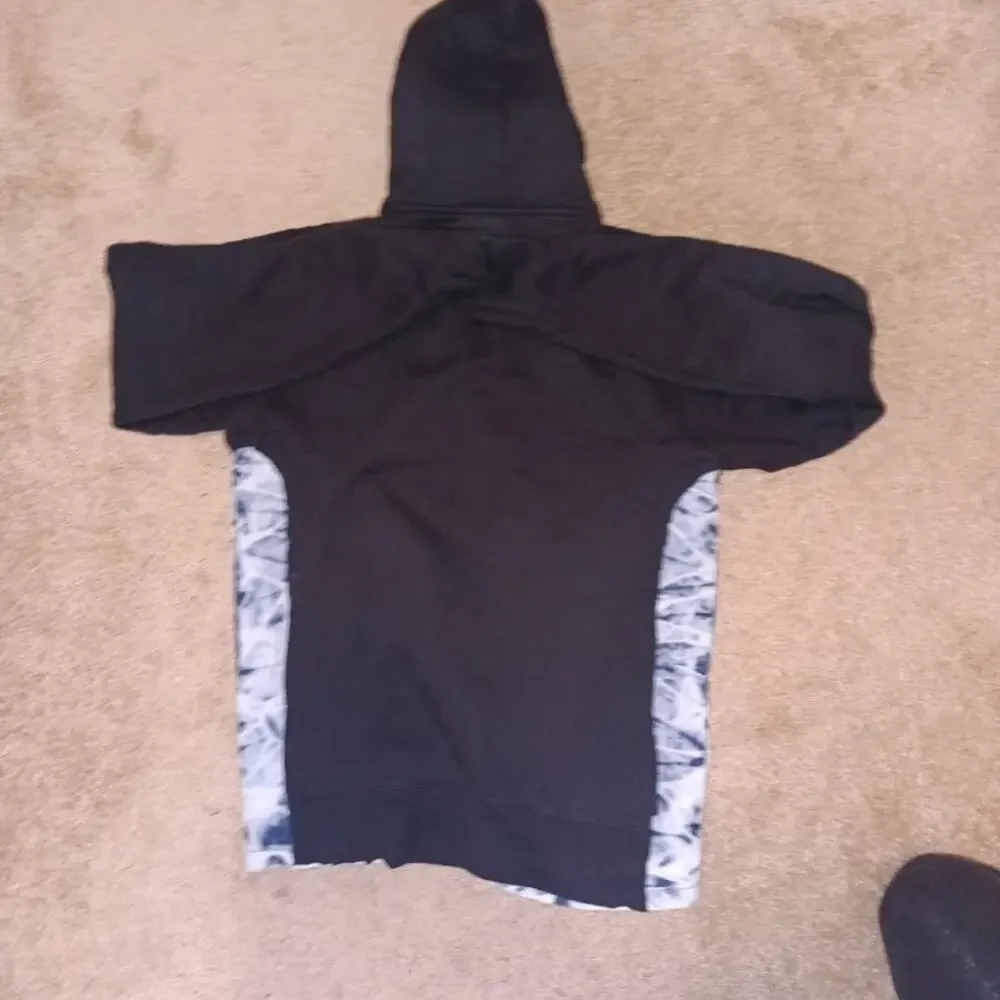 NWOT Custom Made Hoodie Men's Size XS(30-32) Handmade By My Daughter - Picture 3 of 5
